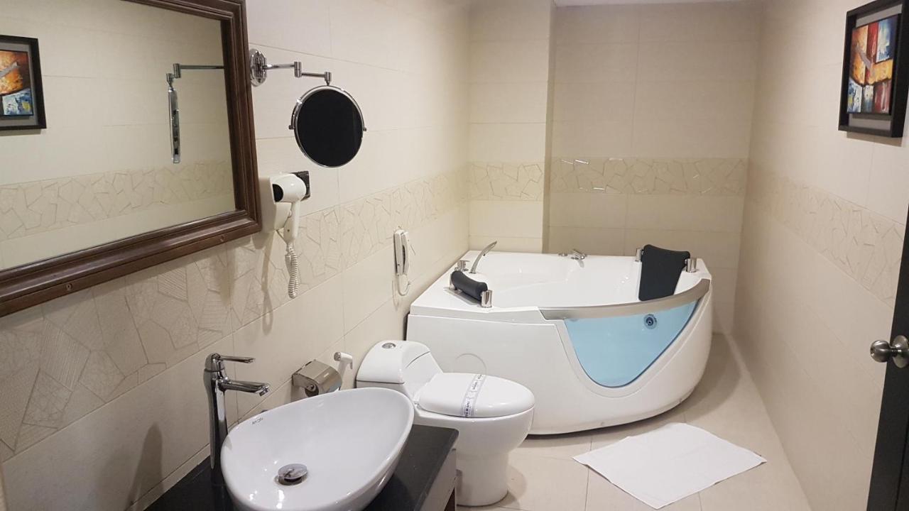 Sky City Hotel Dhaka Eksteriør bilde