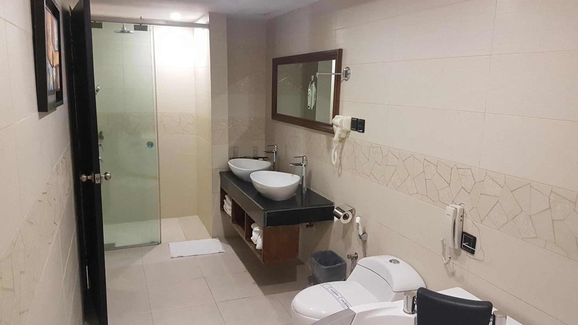 Sky City Hotel Dhaka Eksteriør bilde